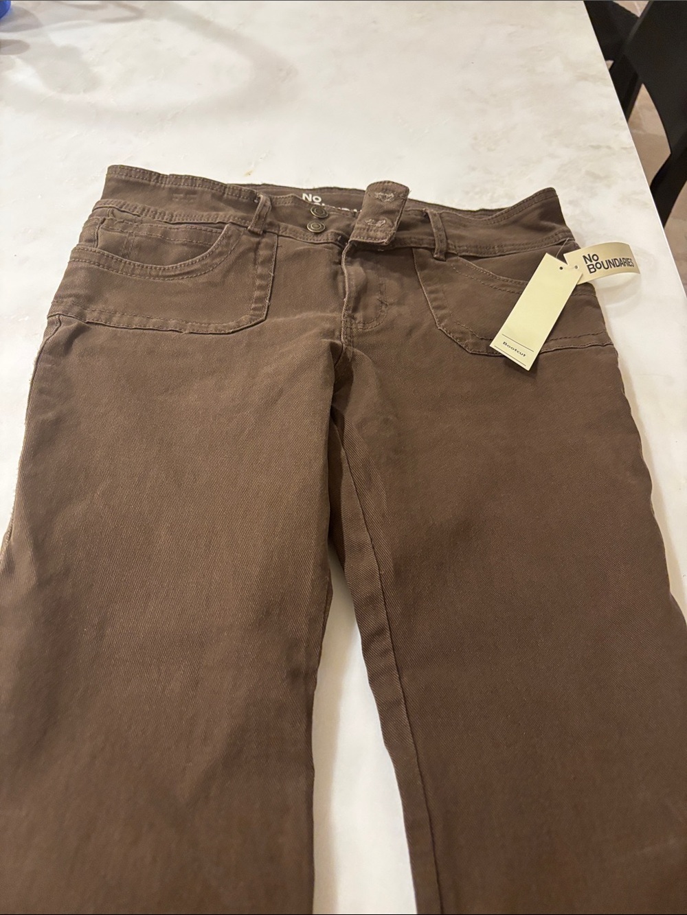 No Boundaries Women’s Brown Straight-Leg Stretch Jeans